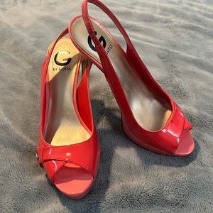 Guess heels.  Size 8 1/2. Coral